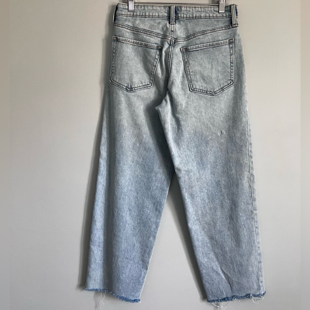 OLD NAVY O.G. Loose Wide Leg Light Wash High Rise Jeans Size 6 (measure 8-10) - Picture 5 of 11